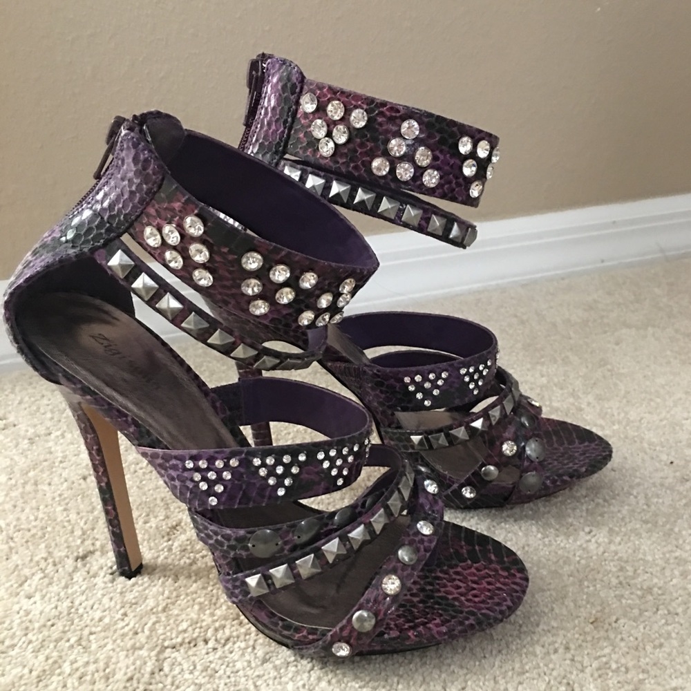 NWOT Zigi soho purple heels